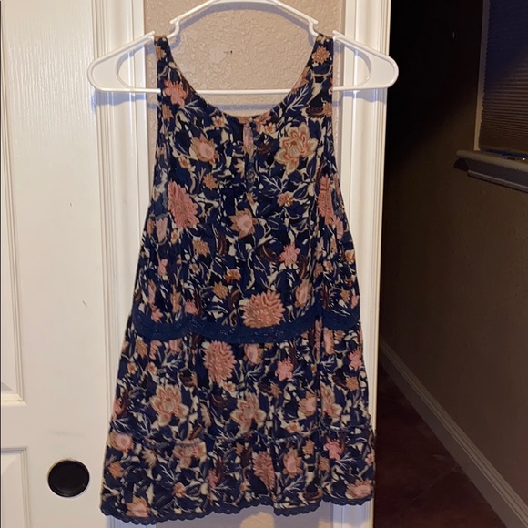 American Eagle Top - Picture 2 of 5